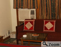 cheap hotel in bharatpur