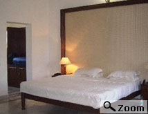 cheap hotel in bharatpur